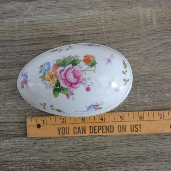 Vtg  Egg Shaped Floral Trinket Box - Picture 6 of 7